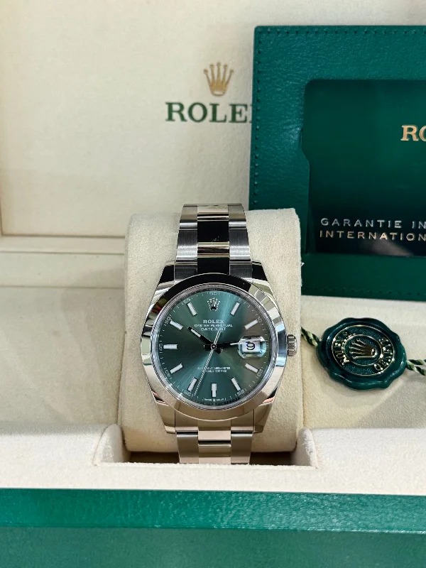 elegant watches for women with silver bands -2022 Rolex Datejust 41 126300